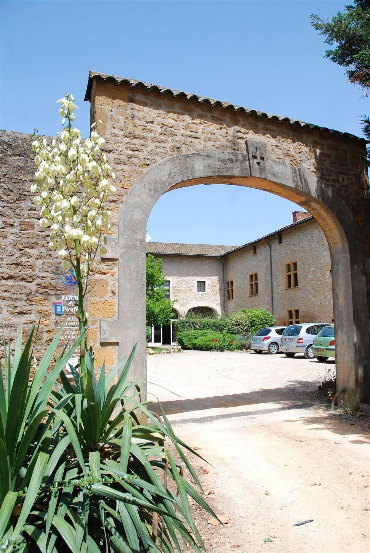 Demeures Et Chateaux L'Abbaye Caladoise - Anciennement Hostellerie Ferme Du Poulet Villefranche-sur-Saone Exterior photo